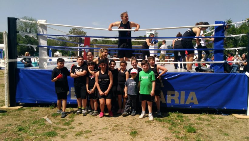 Boxe in Action per Villaggio per la Terra🌎